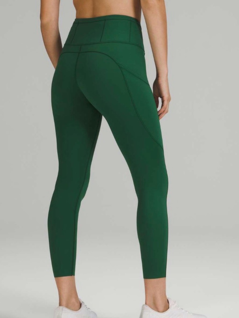 🍋🍋Lululemon Fast and Free High-Rise
Tight 25" Everglade Green, sz 4, euc💚